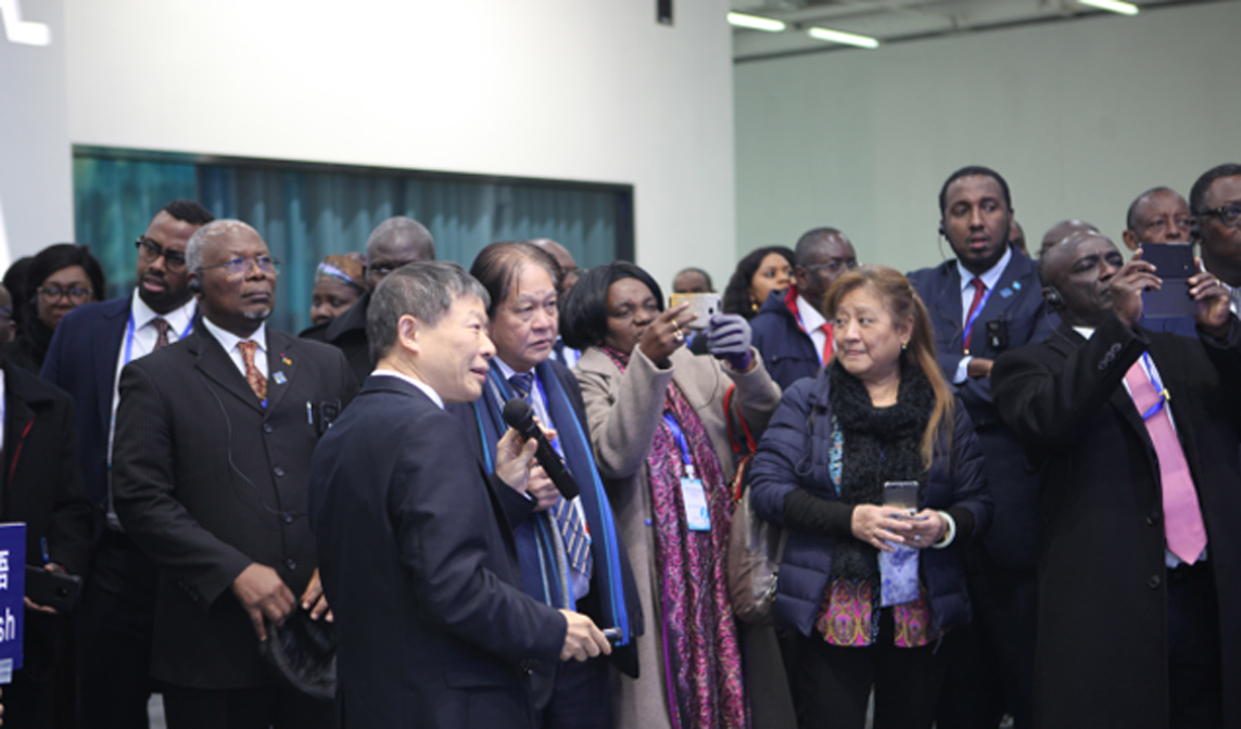 非洲28国驻华使节团参观海扶医疗